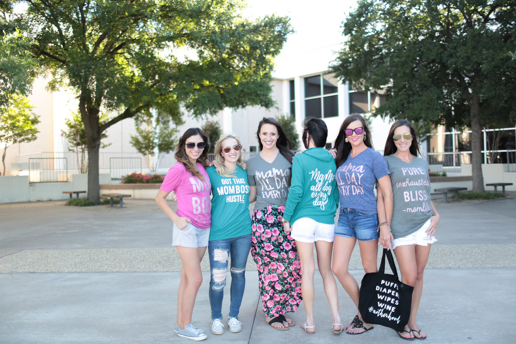 FROM PLAY DATES TO DINNER DATES...WAYS TO STYLE THAT GRAPHIC TEE